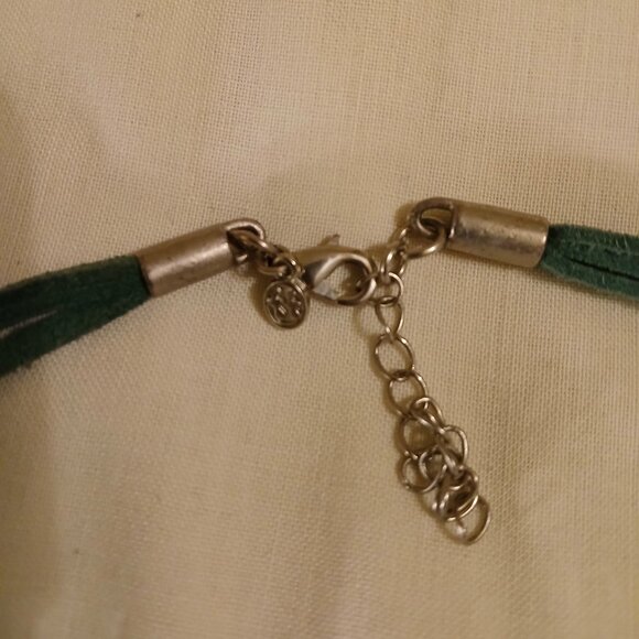 Necklace - silver & suede - (pre-loved) - Picture 6 of 7